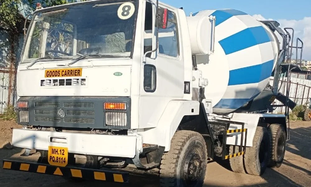 Ashok Leyland 2518 Transit Mixer